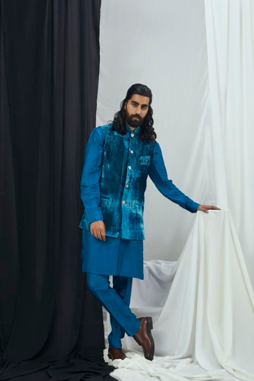 Jade Blue Kurta Set with Bandi